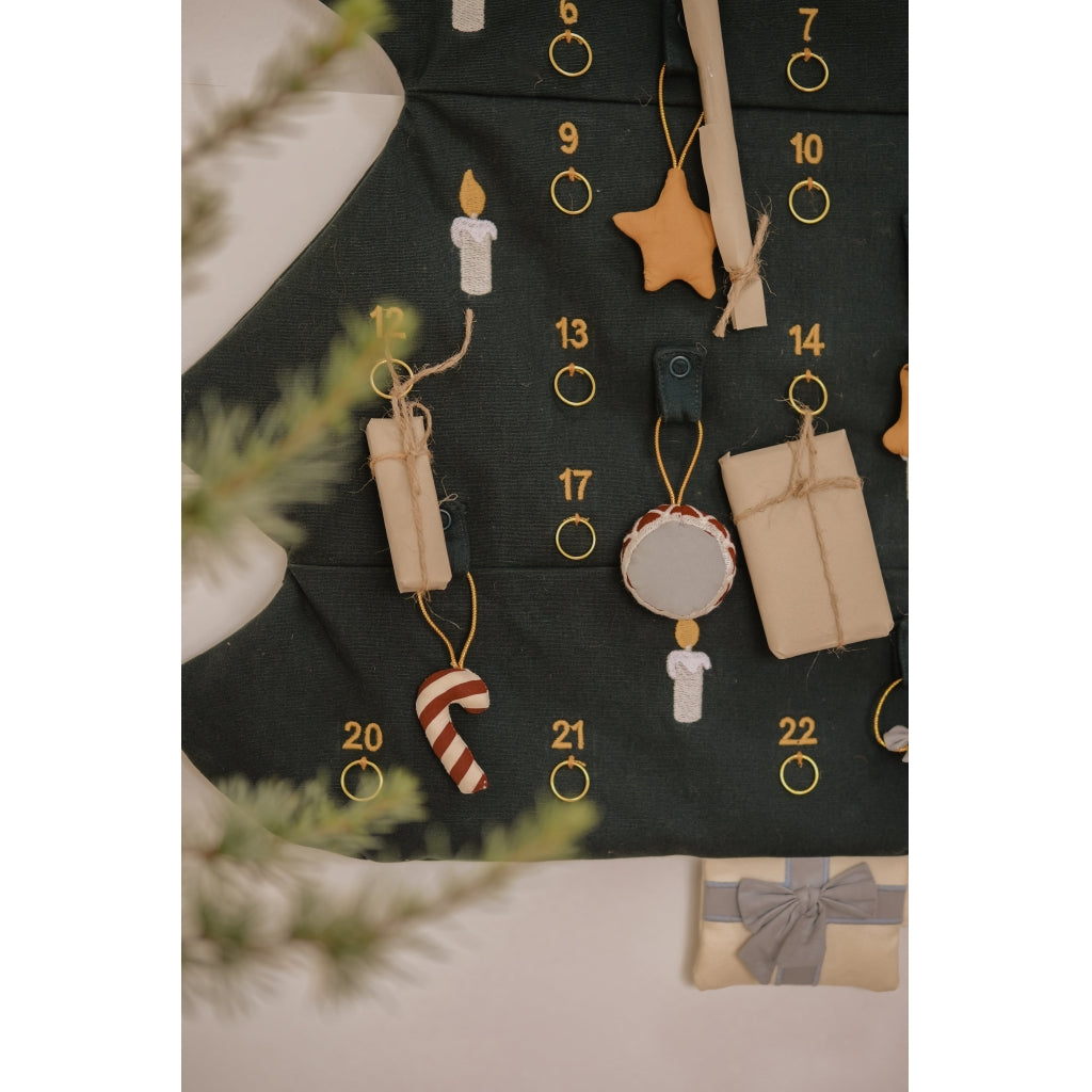 Fabelab Christmas Tree Wall Calender Decoration Seedpearl EMB